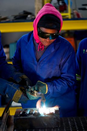 Learning to CO2 Weld