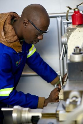 Learning to Work with a Milling Machine